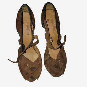 Unbranded Women's Brown and Tan Courts